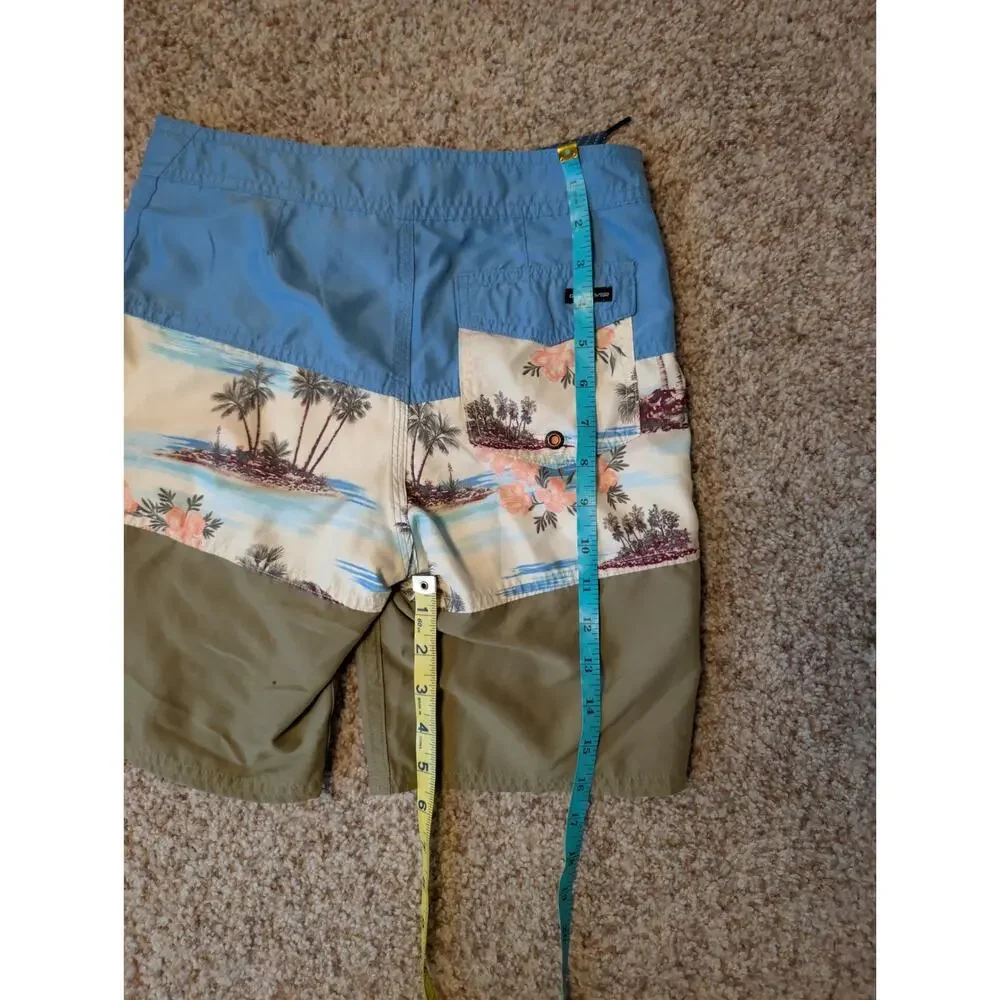 Quiksilver highline Boys swim trunks/board shorts, size 25 (10); Blue & Green